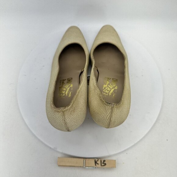 Salvatore Ferragamo Classic Pump Women Size 8 Medium Heel Shoes Cream Beige - Picture 11 of 13